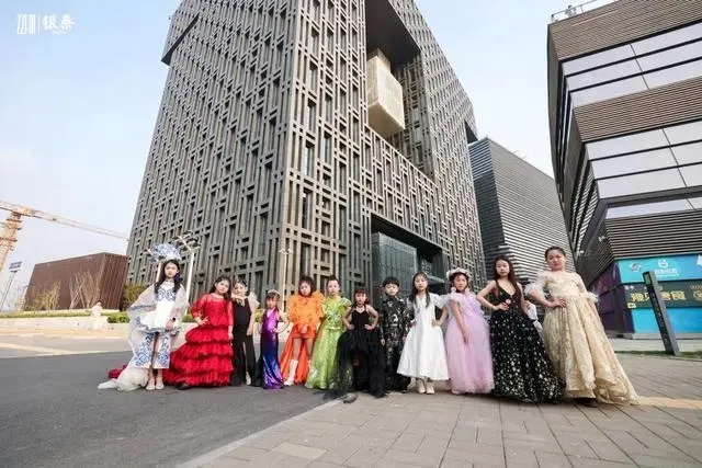 2023郑州时装周少儿模特大赛选拔赛（银泰站）举行